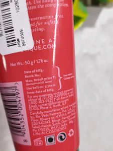 Biotique Fruit Brightening Depigmentation and Tan