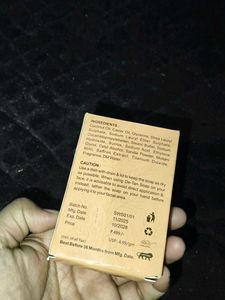 Char Sandalwood &amp; Saffron Magic Soap