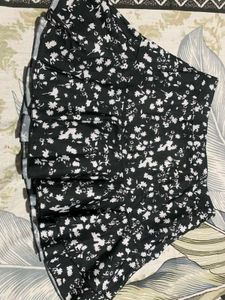 Cute Black Floral Skirt