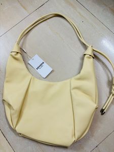 Stylish Butter Yellow Hobo Bag 💼