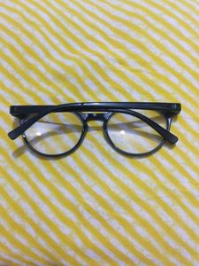 Stylish Black Round Eyeglasses