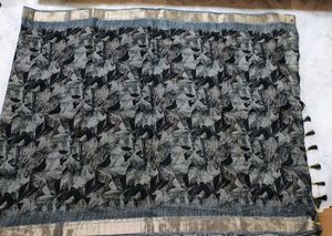 Elegant Grey Floral Print Saree without blouse