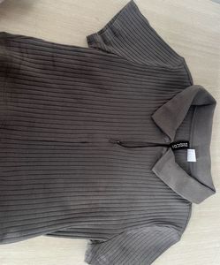 Ribbed Zip Up Crop Top