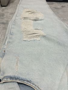 Light Wash Ripped Jeans