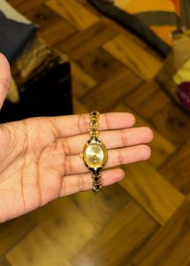 Vintage Vibe Sonata Gold Watch for Women