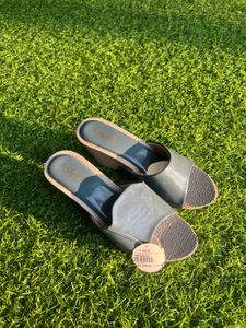 V Walk Women's Green Slide Sandals