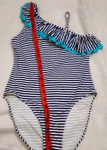 Very Beautiful And Cute Swimsuit