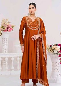 Women’s Silk Embroidery Anarkali Kurta Pant with D