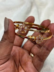 combo of 2 pair set Elegant Gold-Plated Ban