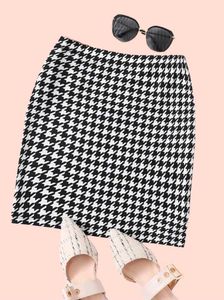 Houndstooth Mini Skirt