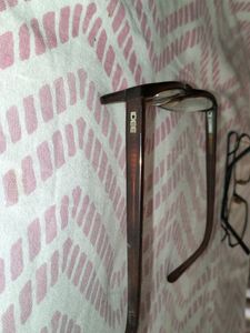 Specs Set Of 2
