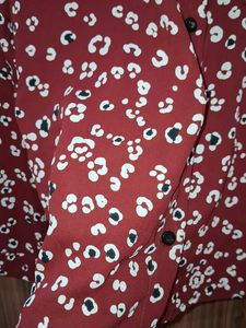 Maroon Floral Print Y2K Shirt🌸