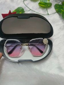 Stylish Beaded Cat-Eye Sunglasses