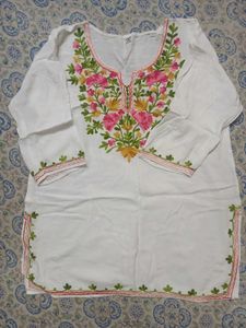 White Kurta with Floral Embroidery