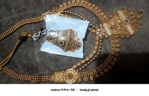Golden antiq  Jewellery Set