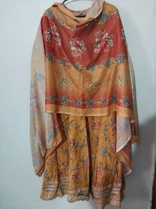 Elegant Floral Kurta Set