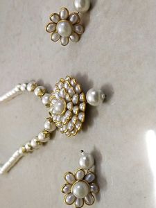 Beautiful Pearl Set With Earrings
