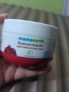 Mamaearth Light Moisturizing Cream