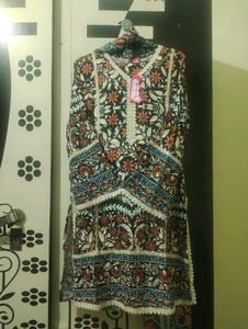 Pakistani Stylish Printed Kurta set