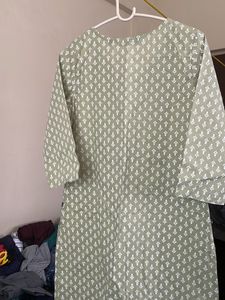 Avaasa Green Cotton Kurta