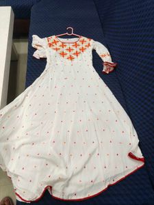 Beautiful Anarkali Kurti With Bandhani Dupatta