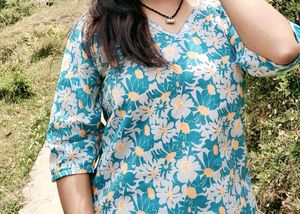 Blue Floral V-Neck short kurti
