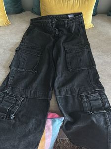 Chic Black Cargo Jeans