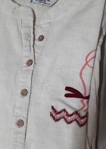 Chic White Kurta with Coral Accents