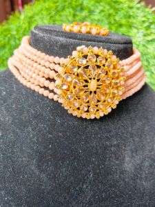 Peach Choker