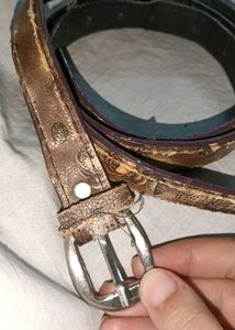 Vintage Leather Belt 🕰️