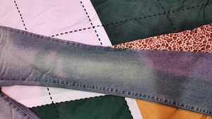 Low waist Bell Bottom Jeans with Leopard Print.