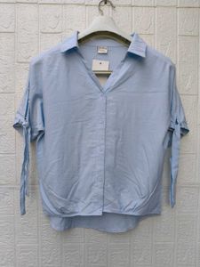 New with tag Cute Light Blue Button-Up Top