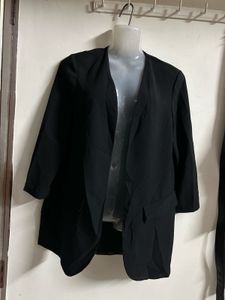 Chic Black Open Front Blazer