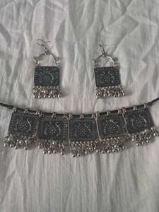 Oxidized Silver Choker Necklace with Earrings