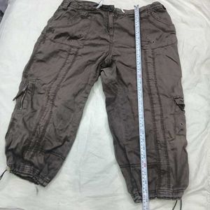 Stylish Cargo 👗Capri Pants