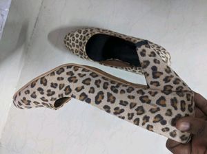 FIXED Price -Bata heels