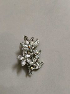 Sparkling Flower Brooch