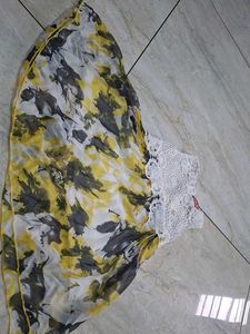 Beautiful Floral Print Dupatta