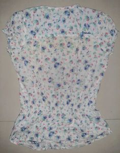 🌸 PEPE Jeans London – White &amp; Blue Floral Top
