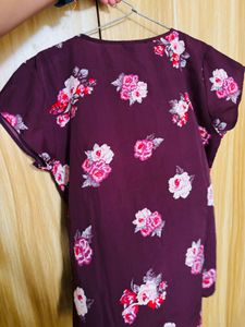 Unique and Beautiful Floral Print Short Sleeve Top