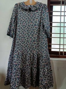 FLORAL PRINT TIERED DRESS