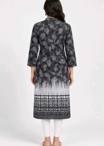 Stylish Black &amp; White Printed Kurta