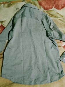 Men's Casual Button-Down Shirt