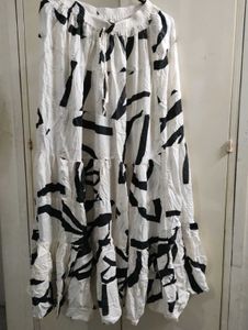 White & Black Abstract Print Tiered Skirt