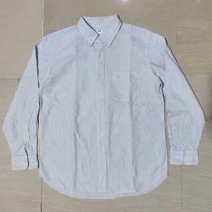 Uniqlo shirt blue strip size L
