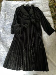 Chic Black Blazer Dress with Pleated Skirt