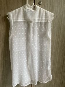 Chic White Sleeveless Textured Top