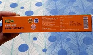 KEVA Clove-Mint Herbal toothpaste
