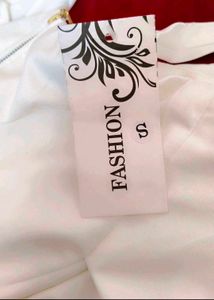 Chic White Cropped Top