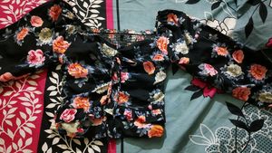Floral Print Puff Sleeve Top